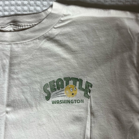 Hollister Seattle Pickleball Graphic Tee - Picture 2 of 3